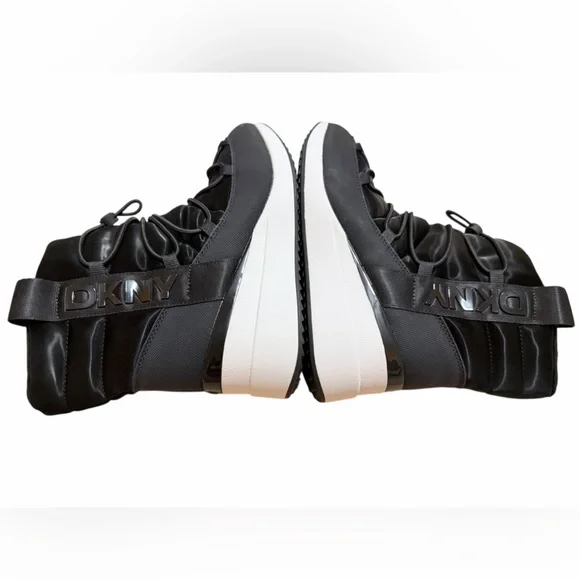 🌼🌟NWOT DKNY Women's Black and White Winter Boots - Picture 7 of 12